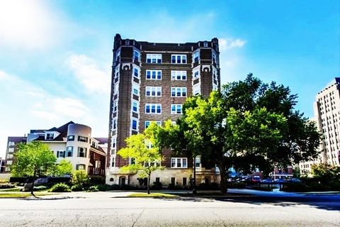 Tiny photo for 6334 N Sheridan Road #3E, Chicago, IL 60660 (MLS # 12400991)