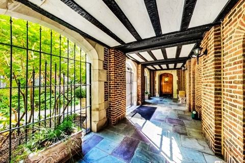 Tiny photo for 6334 N Sheridan Road #3E, Chicago, IL 60660 (MLS # 12400991)