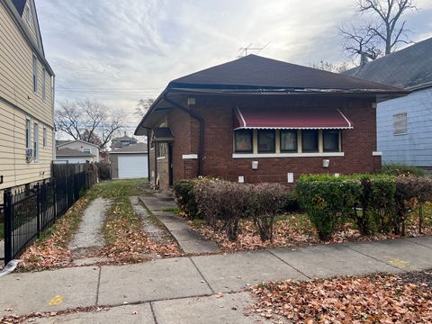 8819 S Carpenter Street Chicago IL 60620
