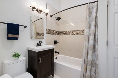 Tiny photo for 4337 S Prairie Avenue #3, Chicago, IL 60653 (MLS # 12560533)