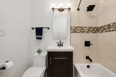 Tiny photo for 4337 S Prairie Avenue #3, Chicago, IL 60653 (MLS # 12560533)