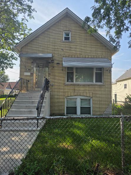 Photo of 1643 W 35th Street, Chicago, IL 60609 (MLS # 12752617)