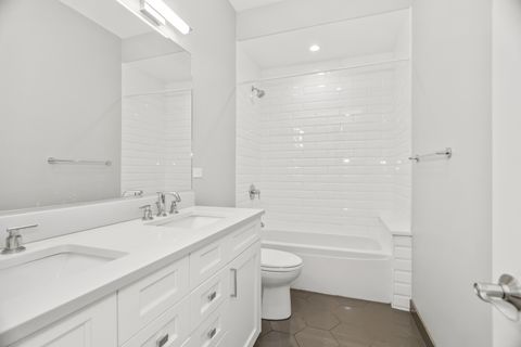 Tiny photo for 4133 N Kenmore Avenue #1S, Chicago, IL 60613 (MLS # 12487186)