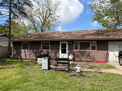 Photo of 1503 GARDEN HILLS Drive, Champaign, IL 61821 (MLS # 12635666)