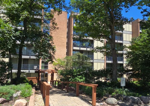 Tiny photo for 6010 Oakwood Drive #6H, Lisle, IL 60532 (MLS # 12686609)