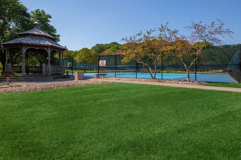 Tiny photo for 6010 Oakwood Drive #6H, Lisle, IL 60532 (MLS # 12686609)