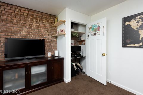 Tiny photo for 6010 Oakwood Drive #6H, Lisle, IL 60532 (MLS # 12686609)