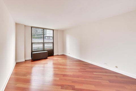 Tiny photo for 901 S PLYMOUTH Court #303, Chicago, IL 60605 (MLS # 12711581)