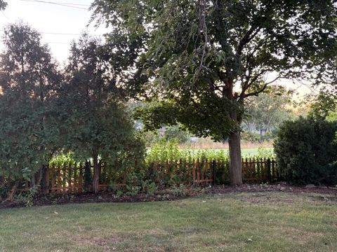 Tiny photo for 6410 Macarthur Drive, Woodridge, IL 60517 (MLS # 12502312)