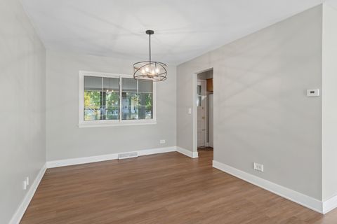 Tiny photo for 6410 Macarthur Drive, Woodridge, IL 60517 (MLS # 12502312)