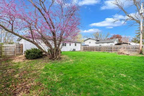 Tiny photo for 2707 Cypress Drive, Bettendorf, IA 52722 (MLS # 12618696)