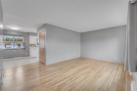 Tiny photo for 2707 Cypress Drive, Bettendorf, IA 52722 (MLS # 12618696)