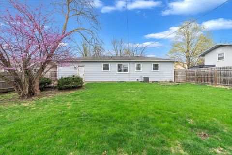 Tiny photo for 2707 Cypress Drive, Bettendorf, IA 52722 (MLS # 12618696)