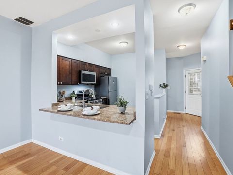 Tiny photo for 359 Glen Leven Court, Schaumburg, IL 60194 (MLS # 12596182)