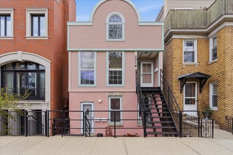 2016 W Charleston Avenue Chicago IL 60647