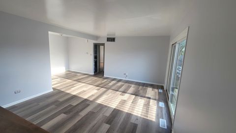 Tiny photo for 6084 Fremont Drive #6084, Hanover Park, IL 60133 (MLS # 12487548)