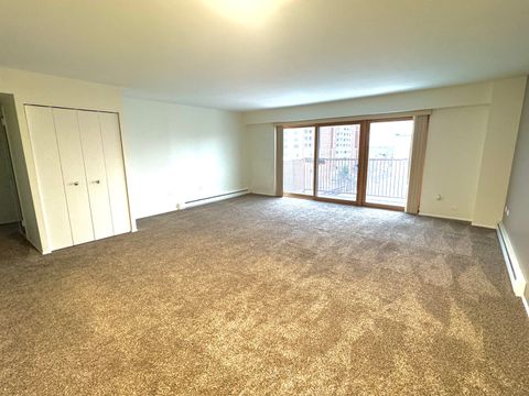 Tiny photo for 141 N La Grange Road #504, La Grange, IL 60525 (MLS # 12537551)