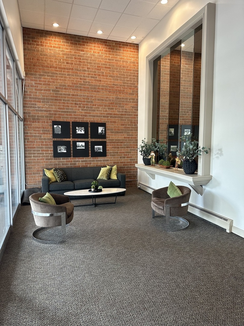 4225 Saratoga Avenue 204B