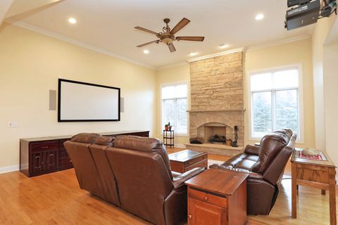 Tiny photo for 310 Jennifer Lane, Roselle, IL 60172 (MLS # 12626764)