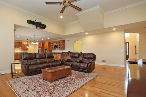 Tiny photo for 310 Jennifer Lane, Roselle, IL 60172 (MLS # 12626764)