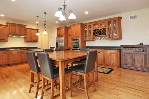 Tiny photo for 310 Jennifer Lane, Roselle, IL 60172 (MLS # 12626764)