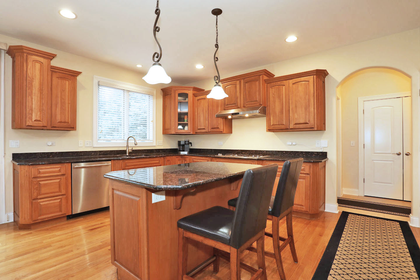 Roselle, Illinois, 60172, United States, 5 Bedrooms Bedrooms, ,5 BathroomsBathrooms,Residential,Contingent,2051950