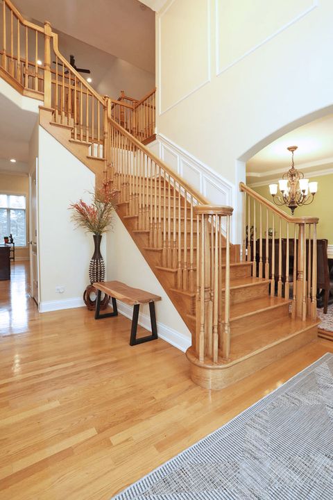 Tiny photo for 310 Jennifer Lane, Roselle, IL 60172 (MLS # 12626764)