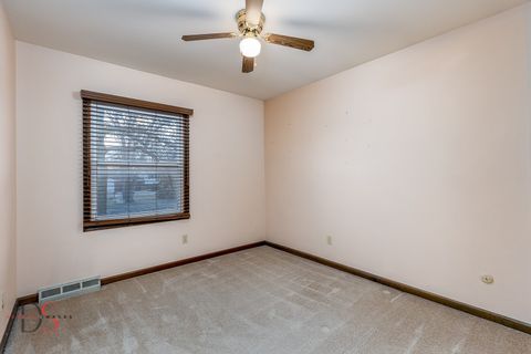 Tiny photo for 2602 Cherie Lane, Ottawa, IL 61350 (MLS # 12550294)