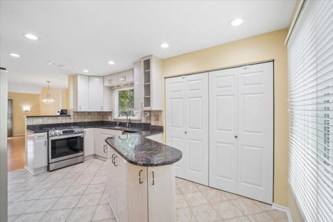 Tiny photo for 44 CHESTNUT Terrace, Buffalo Grove, IL 60089 (MLS # 12749216)