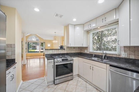 Tiny photo for 44 CHESTNUT Terrace, Buffalo Grove, IL 60089 (MLS # 12749216)