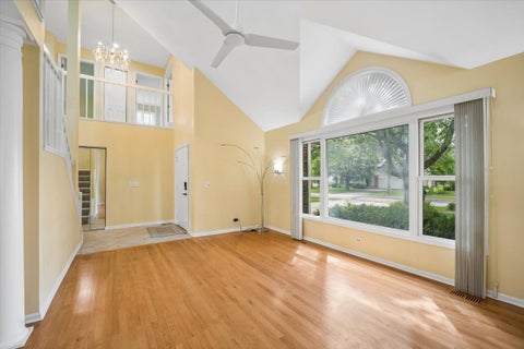 Tiny photo for 44 CHESTNUT Terrace, Buffalo Grove, IL 60089 (MLS # 12749216)