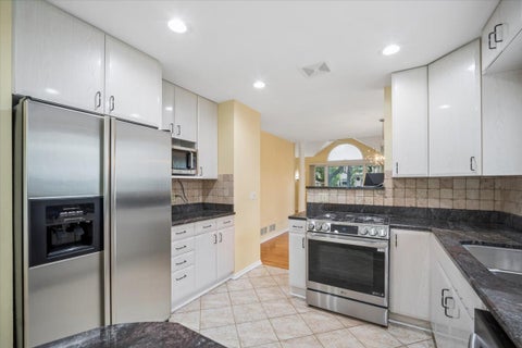 Tiny photo for 44 CHESTNUT Terrace, Buffalo Grove, IL 60089 (MLS # 12749216)
