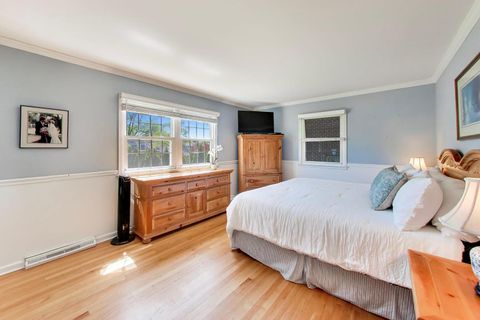 Tiny photo for 2401 Maple Avenue, Northbrook, IL 60062 (MLS # 12637023)
