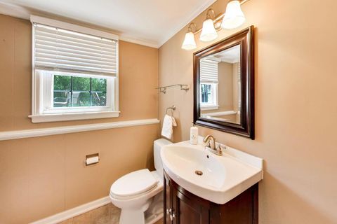 Tiny photo for 2401 Maple Avenue, Northbrook, IL 60062 (MLS # 12637023)