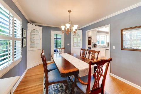 Tiny photo for 2401 Maple Avenue, Northbrook, IL 60062 (MLS # 12637023)