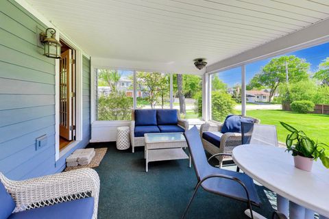 Tiny photo for 2401 Maple Avenue, Northbrook, IL 60062 (MLS # 12637023)