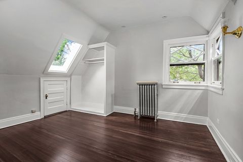 Tiny photo for 225 Hamilton Street, Evanston, IL 60202 (MLS # 12592300)