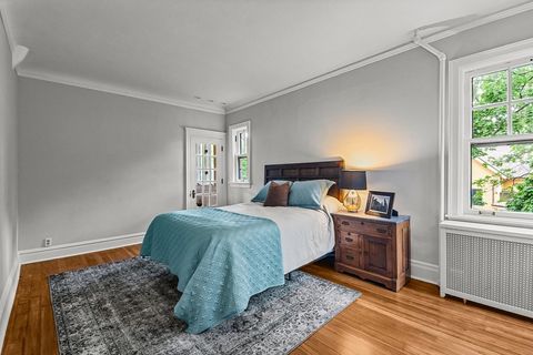 Tiny photo for 225 Hamilton Street, Evanston, IL 60202 (MLS # 12592300)