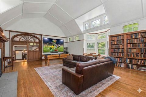 Tiny photo for 225 Hamilton Street, Evanston, IL 60202 (MLS # 12592300)