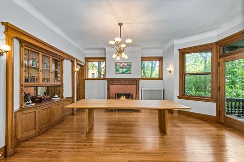 Tiny photo for 225 Hamilton Street, Evanston, IL 60202 (MLS # 12592300)