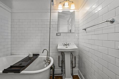 Tiny photo for 225 Hamilton Street, Evanston, IL 60202 (MLS # 12592300)