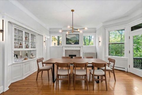 Tiny photo for 225 Hamilton Street, Evanston, IL 60202 (MLS # 12592300)