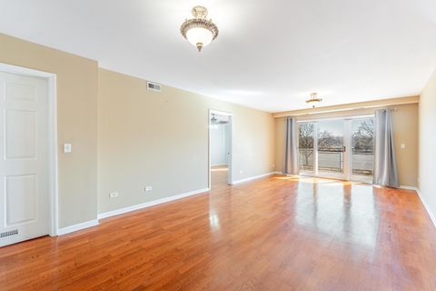 Tiny photo for 8000 Kilpatrick Avenue #2B, Skokie, IL 60076 (MLS # 12581099)