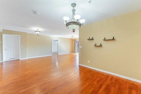 Tiny photo for 8000 Kilpatrick Avenue #2B, Skokie, IL 60076 (MLS # 12581099)