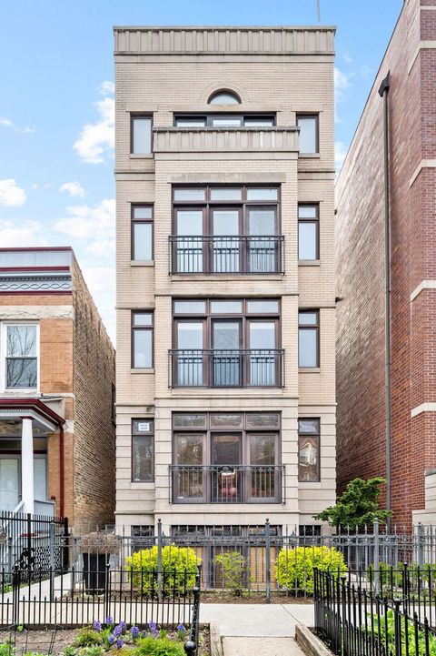 Photo of 3752 N Fremont Street #2, Chicago, IL 60613 (MLS # 12632171)
