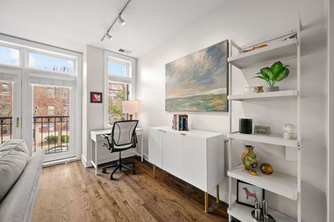 Tiny photo for 3752 N Fremont Street #2, Chicago, IL 60613 (MLS # 12632171)