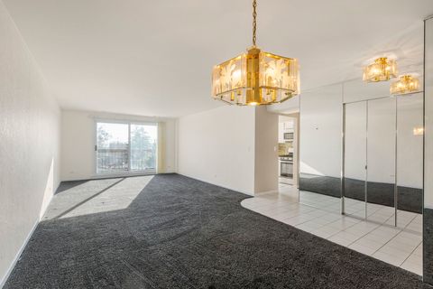 Tiny photo for 400 E Dundee Road #403C, Buffalo Grove, IL 60089 (MLS # 12542054)