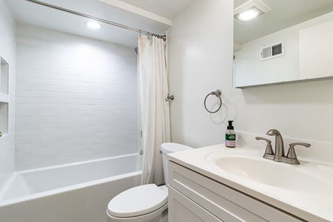 Tiny photo for 13200 W Heiden Circle #2111, Lake Bluff, IL 60044 (MLS # 12659693)