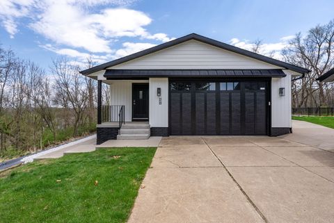 Tiny photo for 218 Bluff Boulevard, Princeton, IA 52768 (MLS # 12619758)