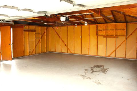 Tiny photo for 10013 S Menard Avenue, Oak Lawn, IL 60453 (MLS # 12635150)